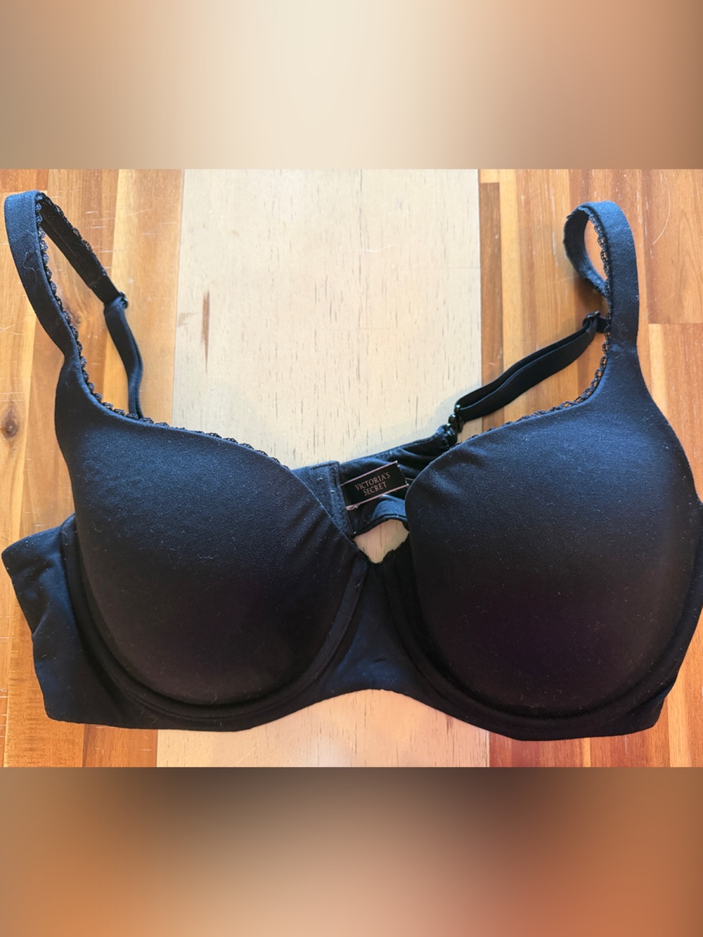 Victoria's Secret Black Smooth Molded T-Shirt Bra
